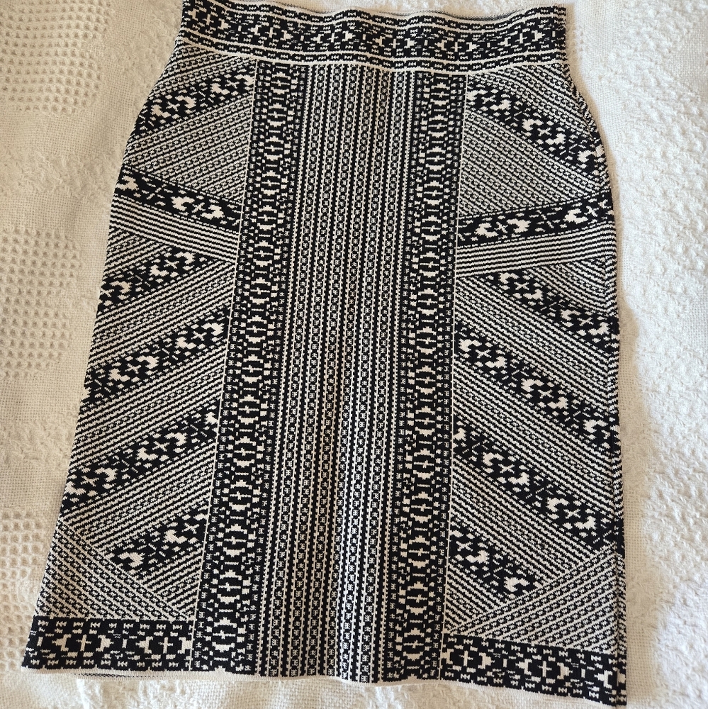 BCBG bodycon skirt